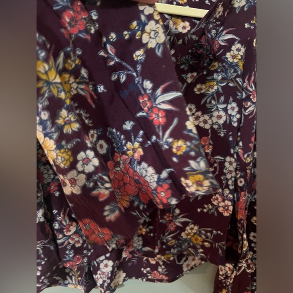 AE Floral Purple Boho Chic Long Sleeve Peasant Blouse, Tie-Up V-Neck, Small - Picture 6 of 9